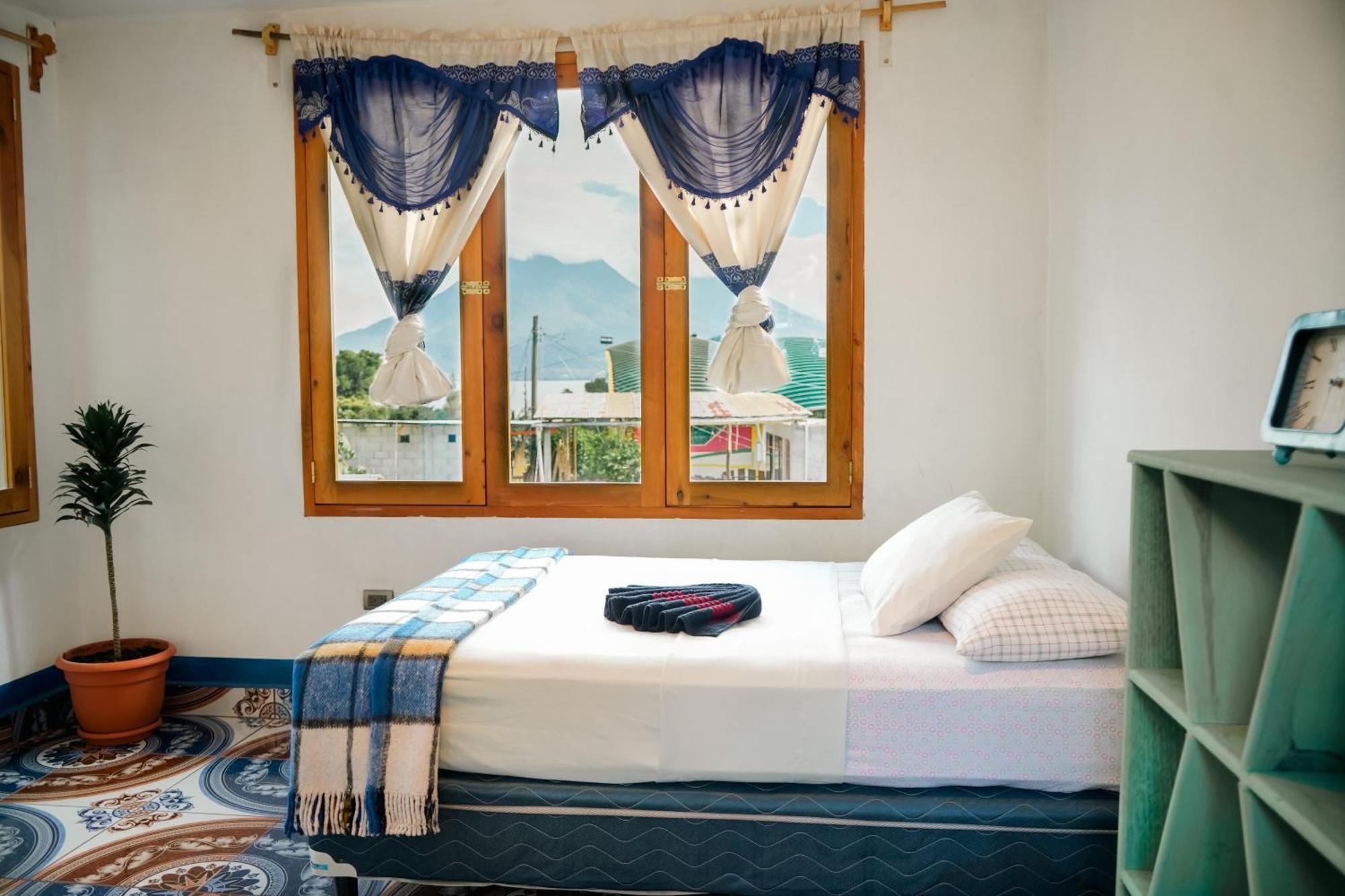 Casa Madera Hostel Сан Маркос Ла Лагуна Екстериор снимка